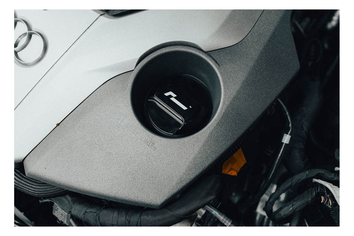 RacingLine Billet Oil Cap / Audi B9 / S4/S5/SQ5 & RS4/RS5 [VWR190003]