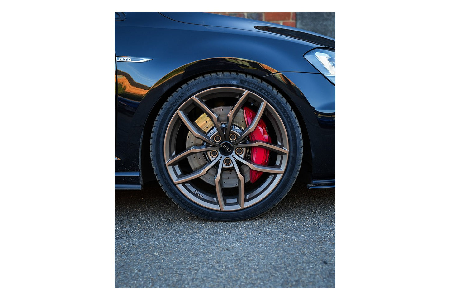 RacingLine R360 19″ x 8.5″ Wheel / ET44 / Set of 4 Wheels [VWR600360]