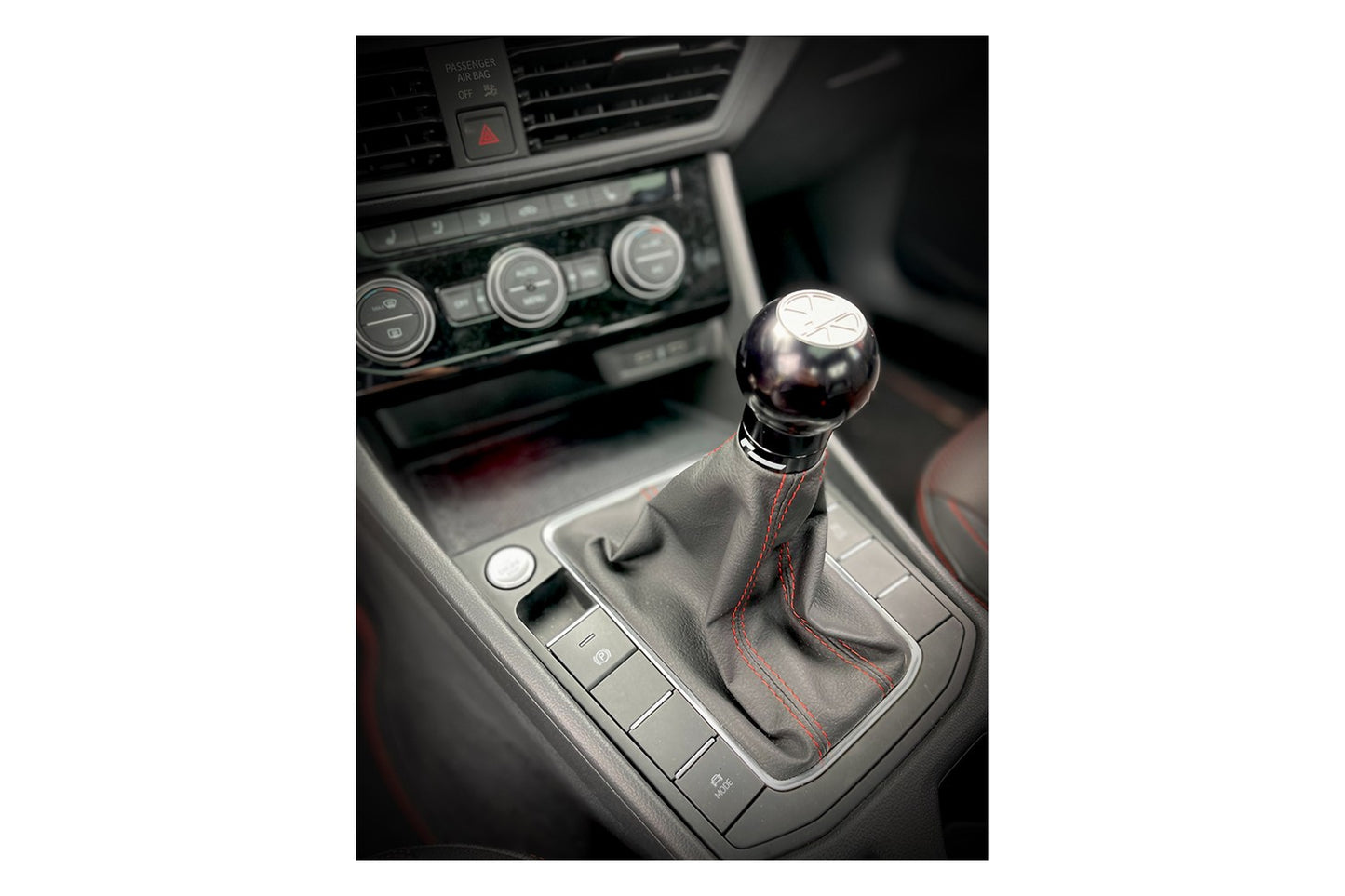 RacingLine Manual Gear Knob / MQB / MQB EVO / 6MT [VWR700000]