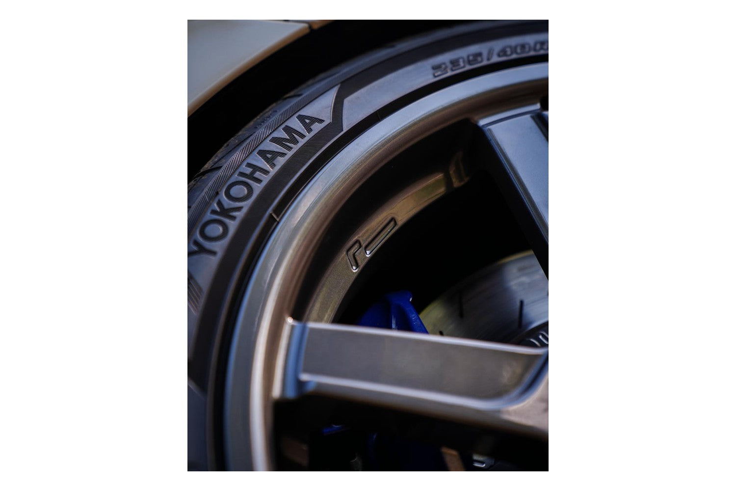 RacingLine R-06 18″ x 8.5″ Alloy Wheel ET44 / Single Wheel