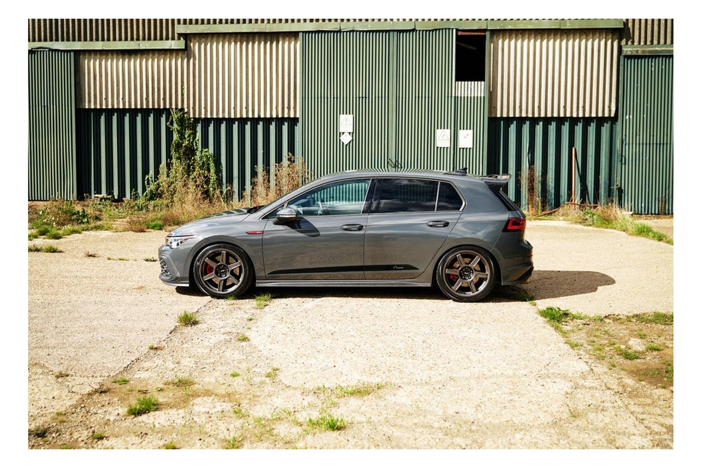 RacingLine R-06 18″ x 8.5″ Alloy Wheel ET44 / Single Wheel