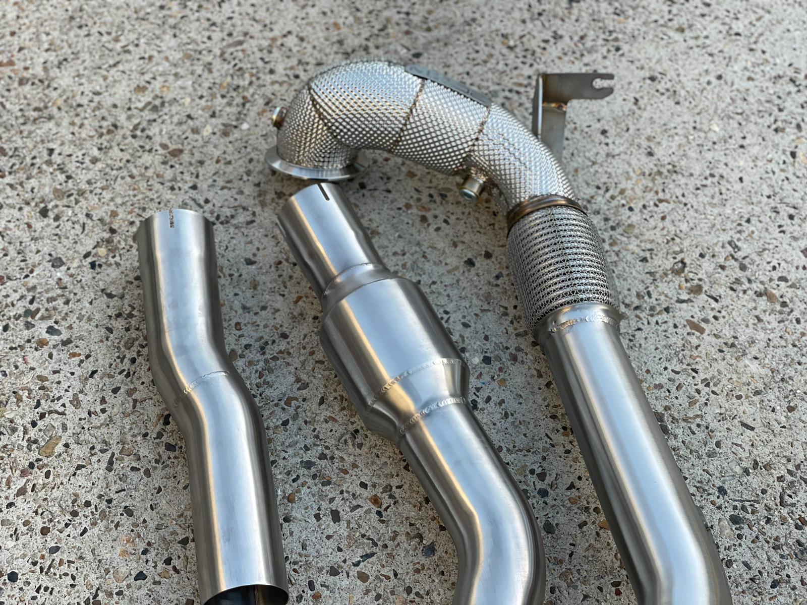 MODE Design 200cpsi Catted 3.5" Downpipe w. Heatshield MQB AWD VW Golf MK8 R Audi S3 8Y 2.0T EA888