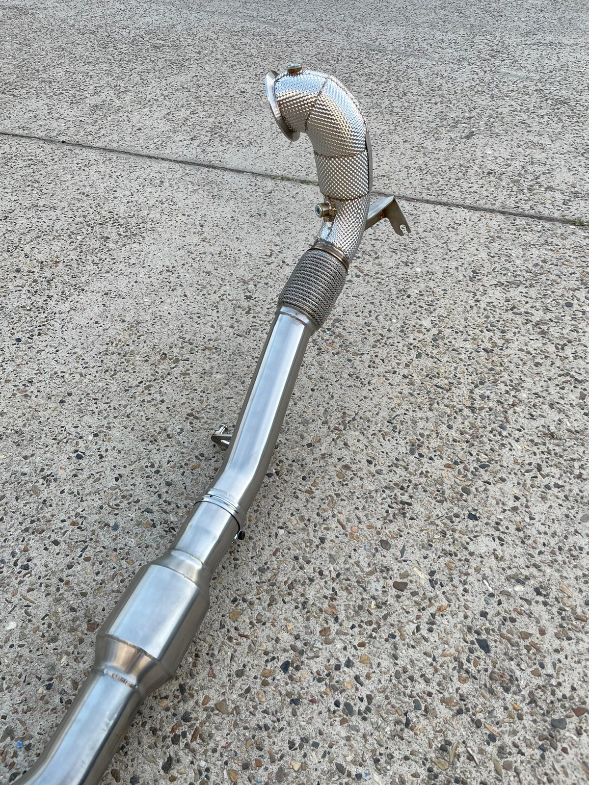 MODE Design 200cpsi Catted 3.5" Downpipe w. Heatshield MQB AWD VW Golf MK8 R Audi S3 8Y 2.0T EA888