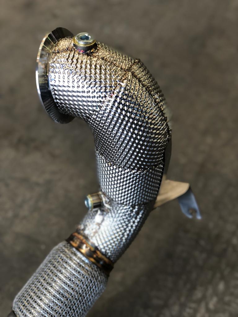 MODE Design 200cpsi Catted 3.5" Downpipe w. Heatshield MQB AWD VW Golf MK8 R Audi S3 8Y 2.0T EA888