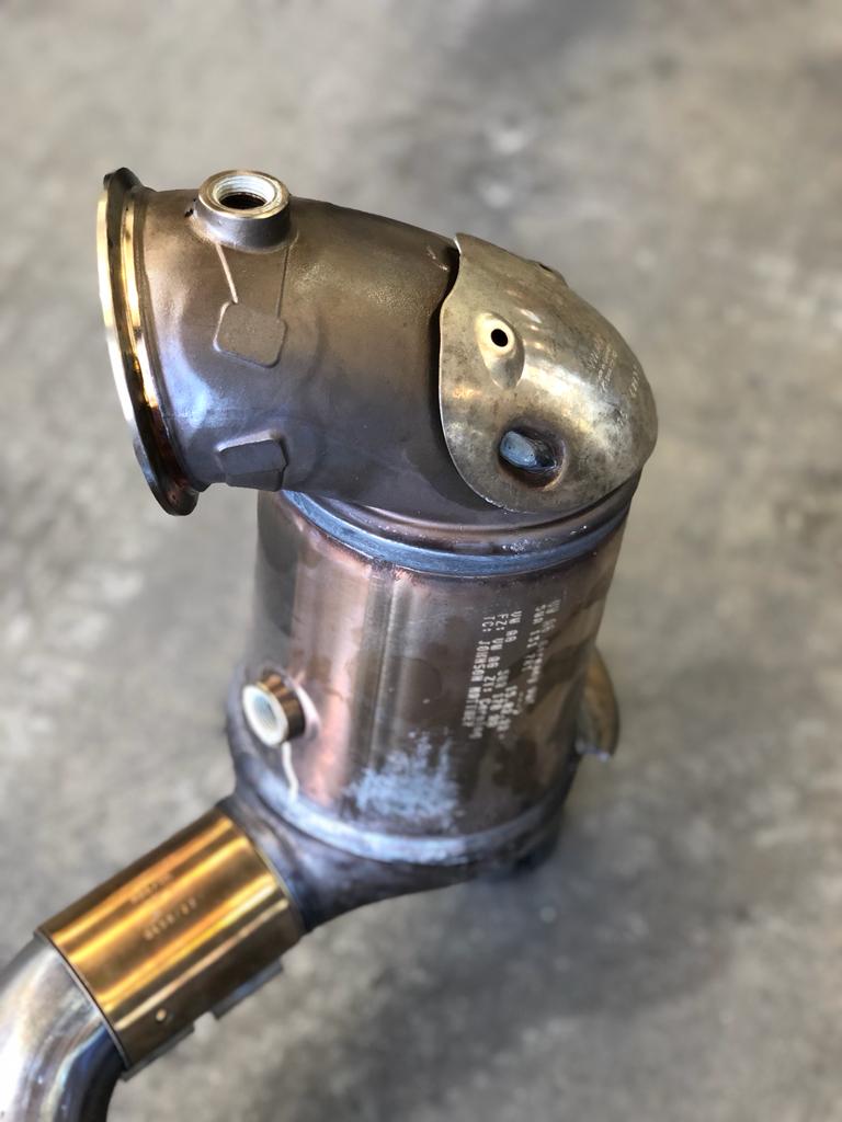MODE Design Decatted 3.5" Downpipe V2 MQB AWD VW Golf MK8 R Audi S3 8Y 2.0T EA888