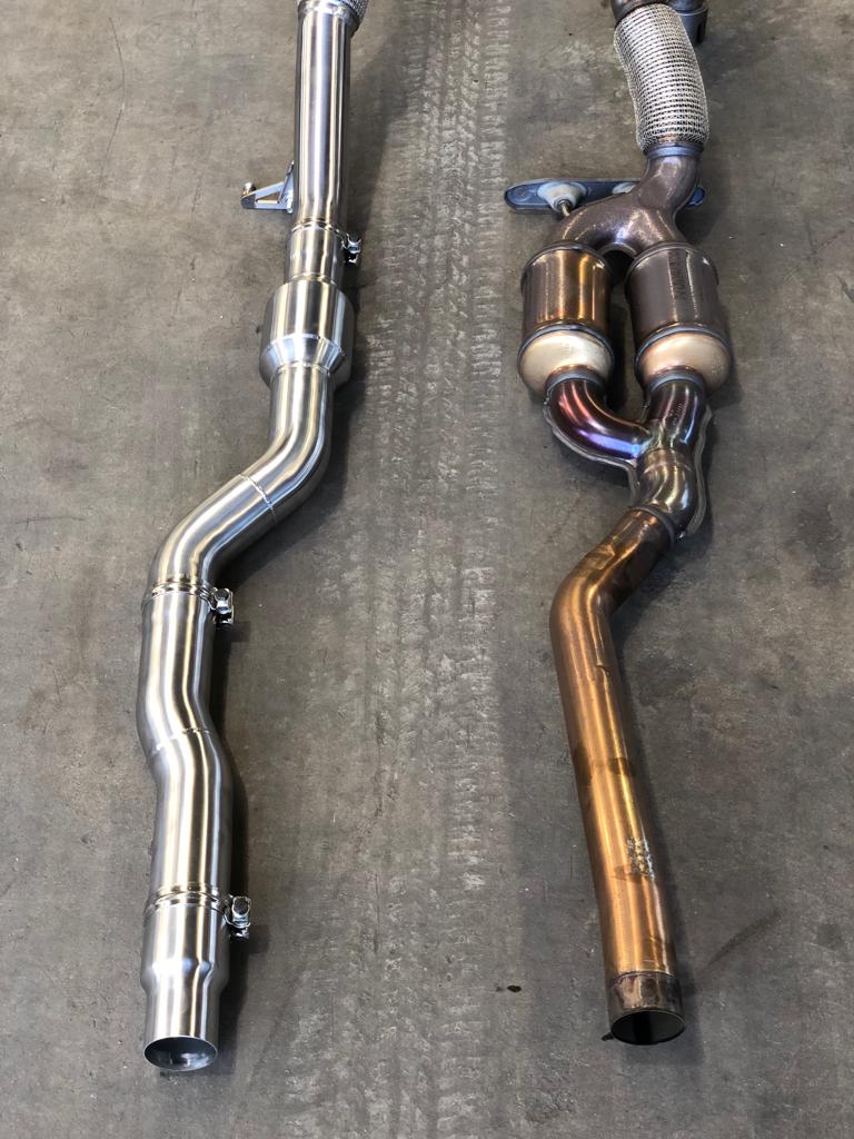 MODE Design 200cpsi Catted 3.5" Downpipe w. Heatshield MQB AWD VW Golf MK8 R Audi S3 8Y 2.0T EA888