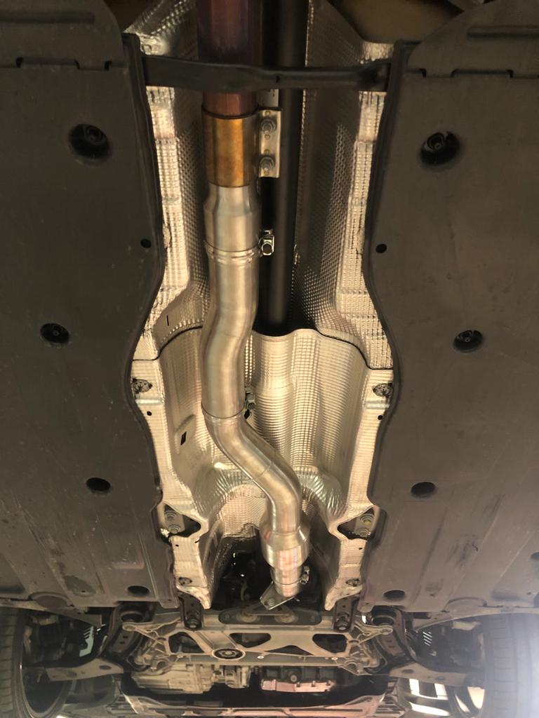 MODE Design 200cpsi Catted 3.5" Downpipe w. Heatshield MQB AWD VW Golf MK8 R Audi S3 8Y 2.0T EA888