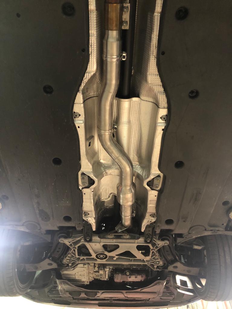 MODE Design 200cpsi Catted 3.5" Downpipe w. Heatshield MQB AWD VW Golf MK8 R Audi S3 8Y 2.0T EA888