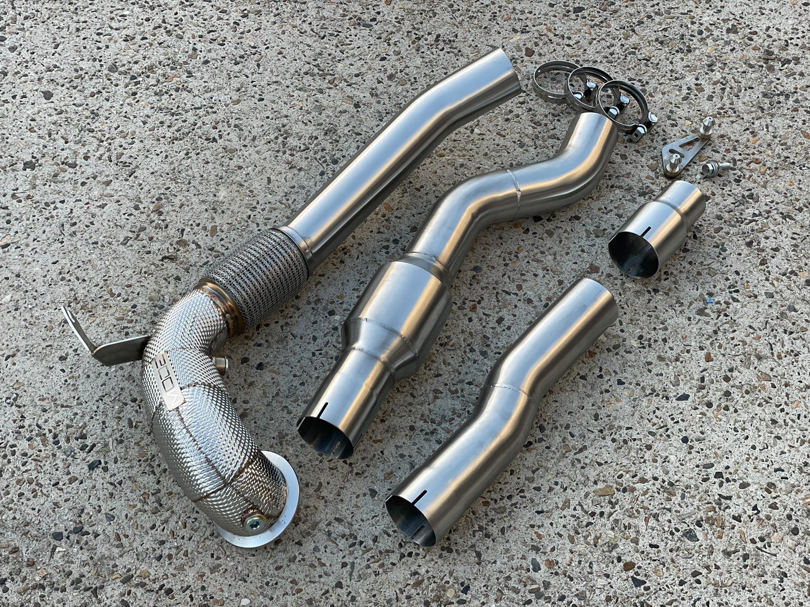 MODE Design 200cpsi Catted 3.5" Downpipe w. Heatshield MQB AWD VW Golf MK8 R Audi S3 8Y 2.0T EA888