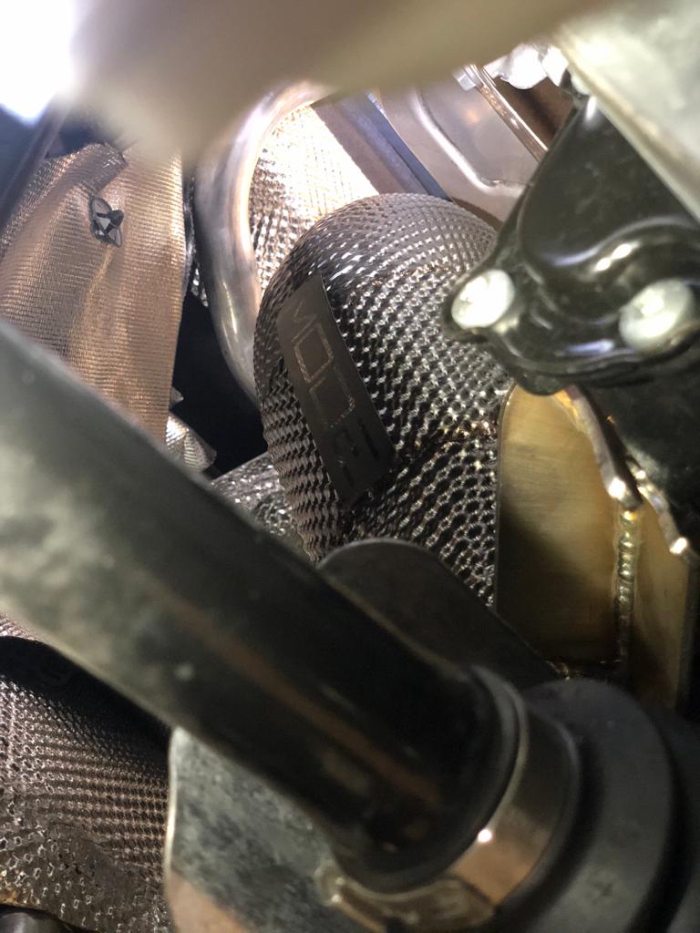MODE Design 200cpsi Catted 3.5" Downpipe w. Heatshield MQB AWD VW Golf MK8 R Audi S3 8Y 2.0T EA888