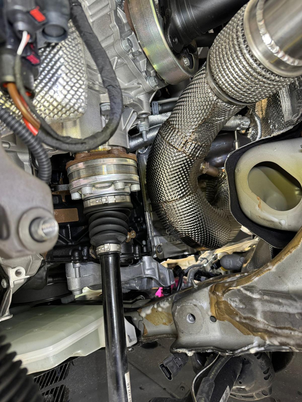 MODE Design 200cpsi Catted 3.5" Downpipe w. Heatshield MQB AWD VW Golf MK8 R Audi S3 8Y 2.0T EA888